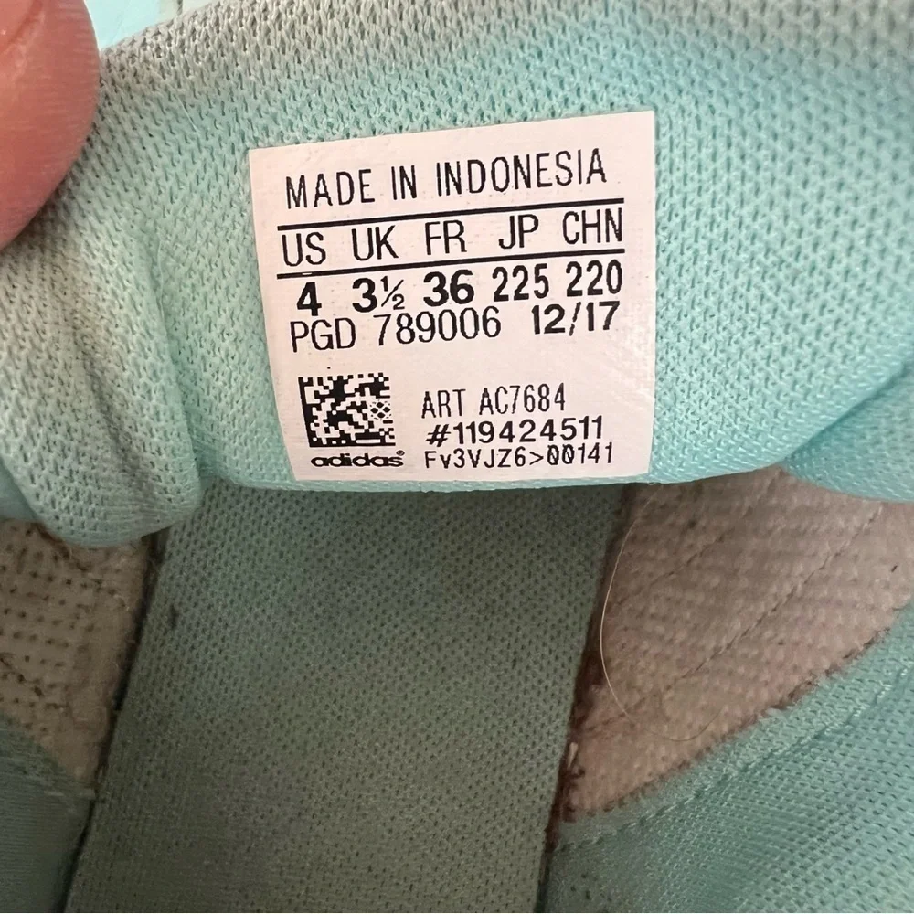 Adidas teal blue kids sneakers with white stripes, size 4, preowned
